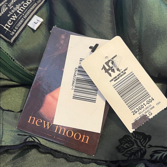 Rare Twilight Saga Bella Birthday Dress New Moon Green Floral Dress Large - Picture 10 of 11